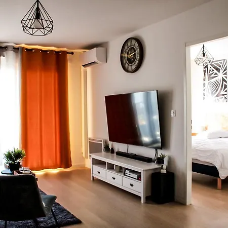 Nouveaux Quartier Bologne A Deux Pas De Mosson, Wifi, Climatisation Et Parking Gratuit *