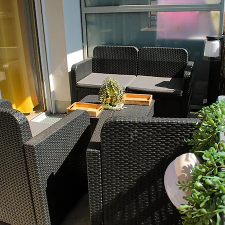 Nouveaux Quartier Bologne A Deux Pas De Mosson, Wifi, Climatisation Et Parking Gratuit *